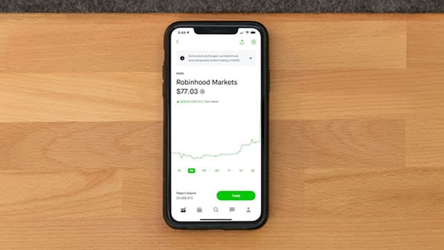 Image for article: Robinhood Bought Bitcoin for Its Own Balance Sheet, Then Fell Back Below $100 Billion
