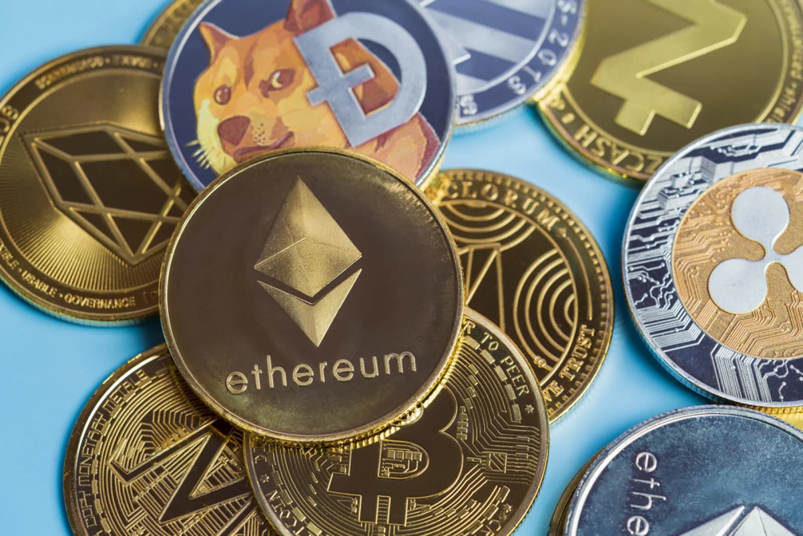 Image for article: Zcash (ZEC), Hyperliquid (HYPE), Monero (XMR) Push Out Cardano (ADA) and Chainlink (LINK) From Top 10
